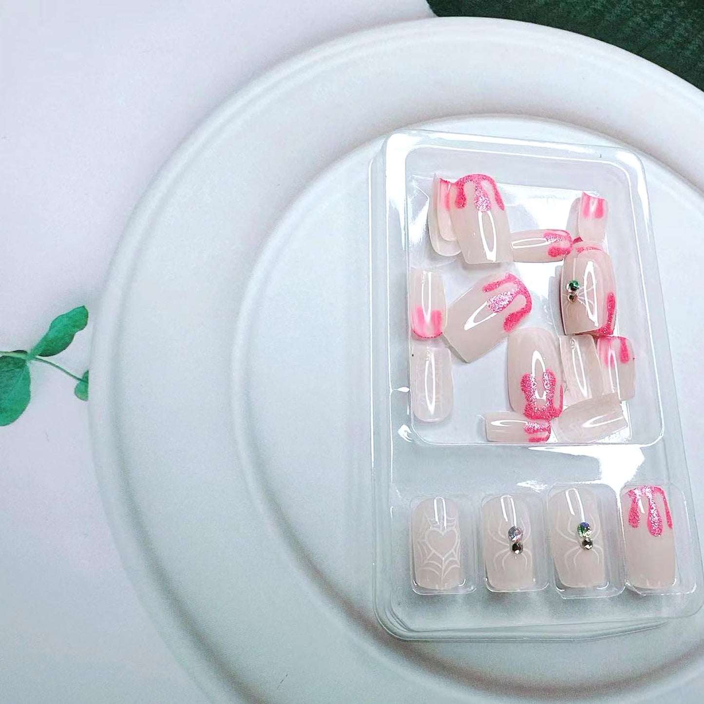 Cute Halloween Press-On Nails - Short Square Acrylic with Glitter Heart & Spiderweb Design - 24Pcs Full Cover Manicure for Women & Girls