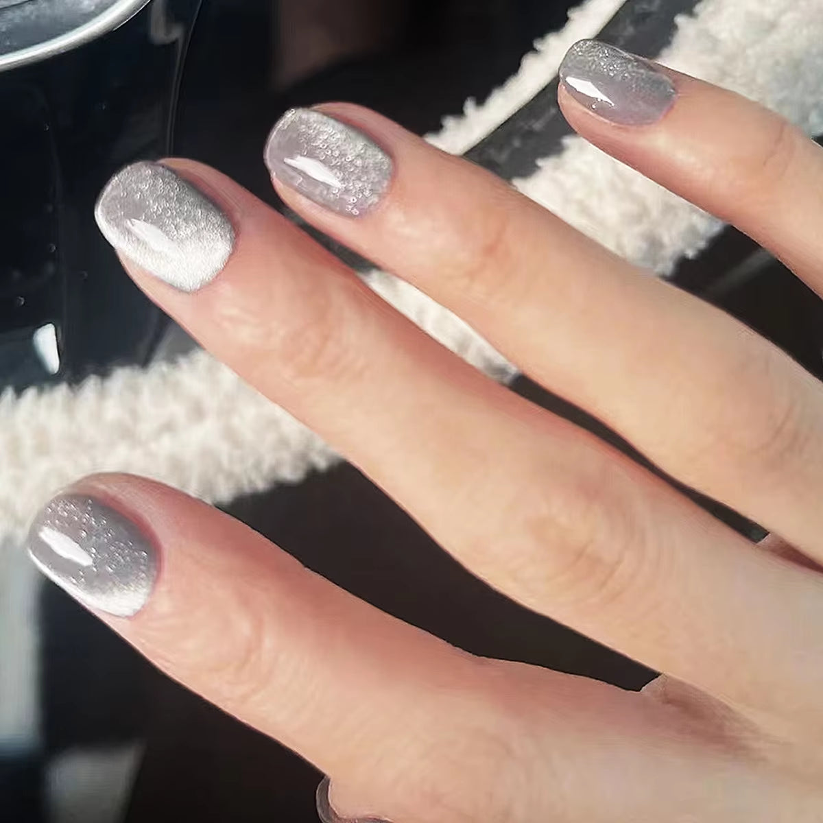 24Pcs Cat Eye Glitter Press-On Nails - Short Square Faux Ongles in Pink, Green, Purple, Yellow & Nude