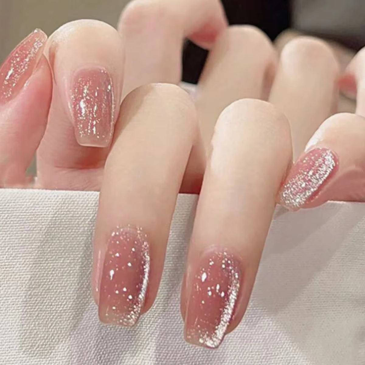 24Pcs Cat Eye Glitter Press-On Nails - Short Square Faux Ongles in Pink, Green, Purple, Yellow & Nude