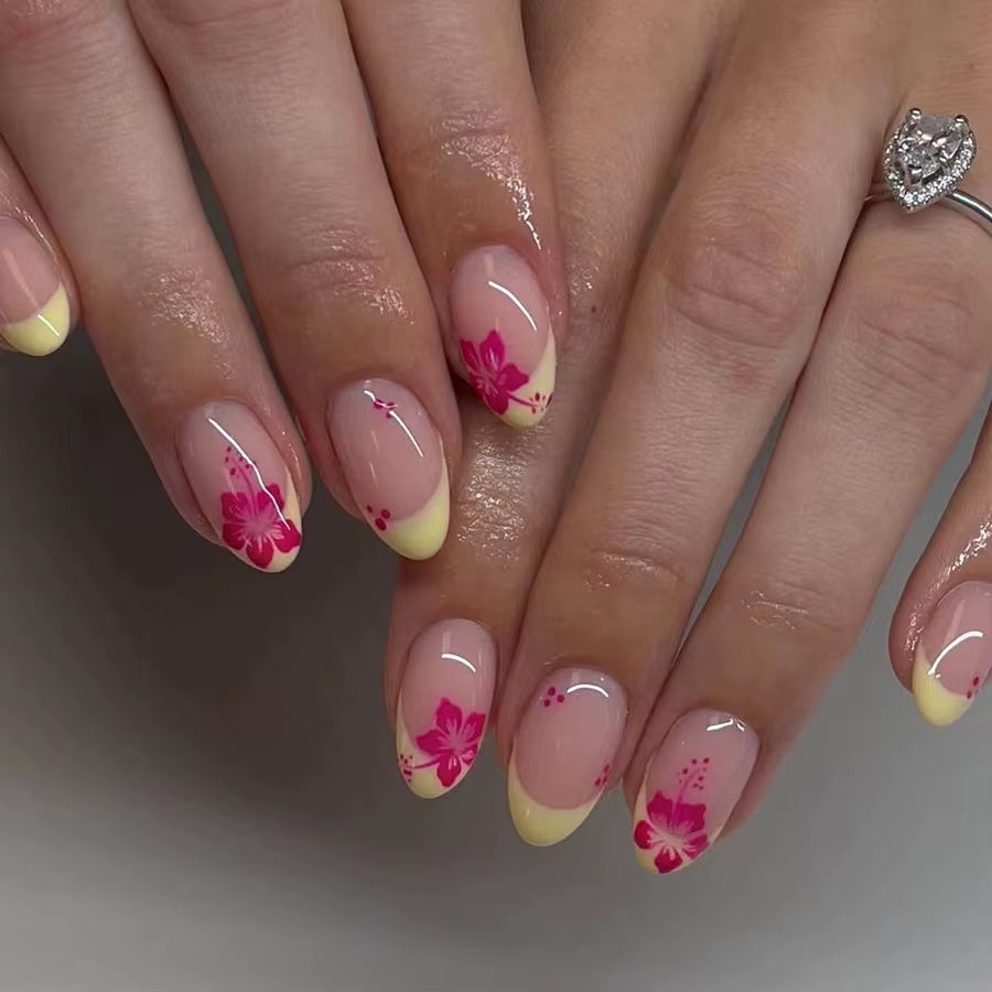 24Pcs Elegant Fairy White Flower Press-On Nails with Pink French Tips - Short Square Design for Effortless DIY Manicure