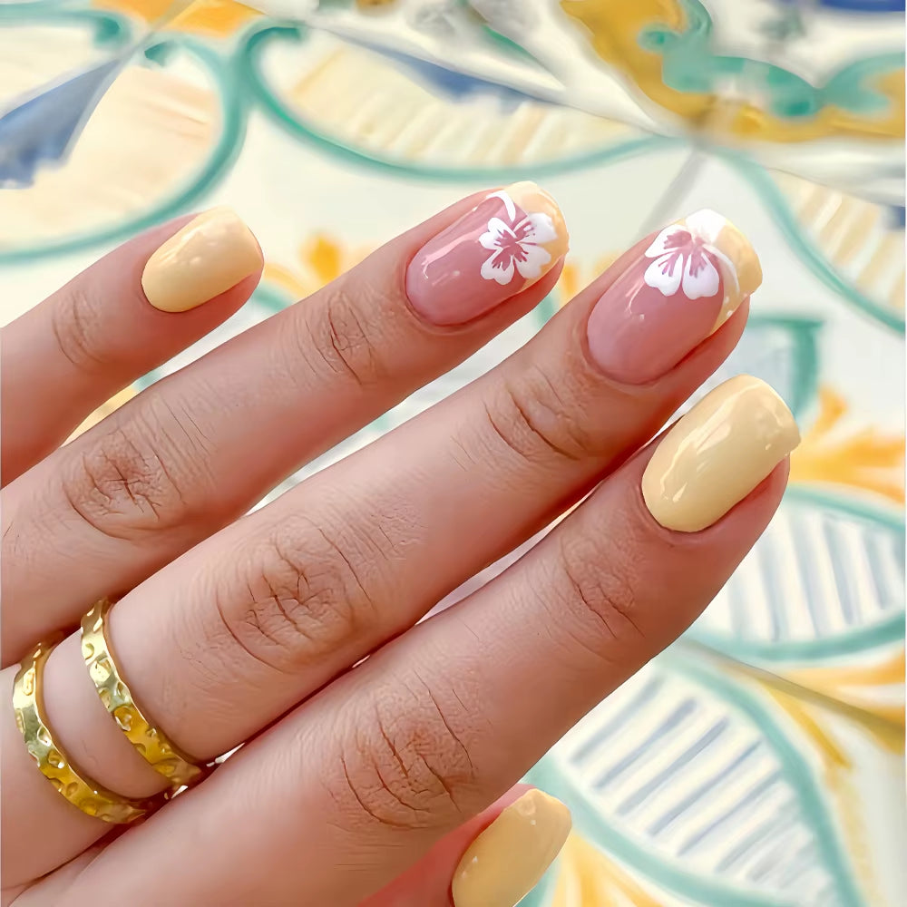 24Pcs Elegant Fairy White Flower Press-On Nails with Pink French Tips - Short Square Design for Effortless DIY Manicure